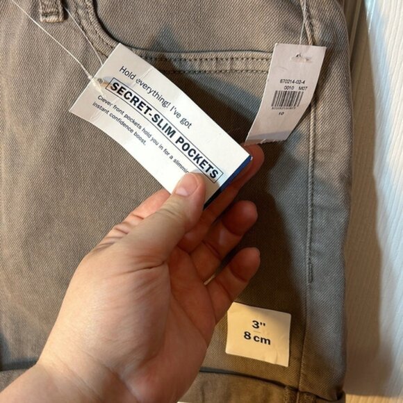 Old Navy OG High Rise Shorts Size 10 NWT - Picture 3 of 8